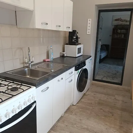 Csobanc Apartamento *